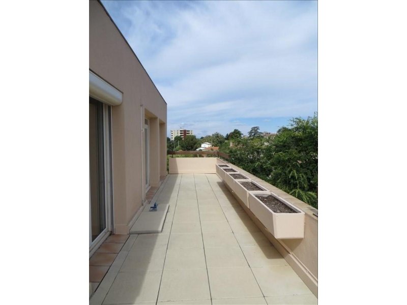 Biens à louer T3 VAL DES BOIS 13009 Prix 890€ Agence immobilière